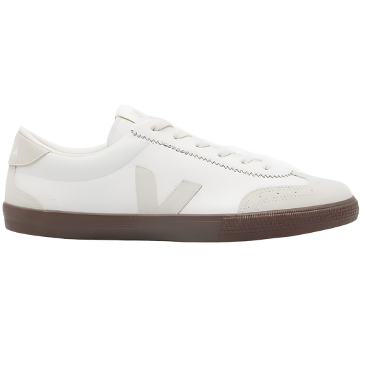 Tenis con paneles de gamuza